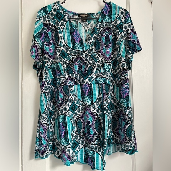 Olivia Paige Pullover Faux Wrap Short Sleeves Top Size 2X - Picture 2 of 9